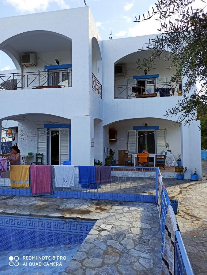 Giannis Apartments By Climbing House Panormos  Exteriör bild
